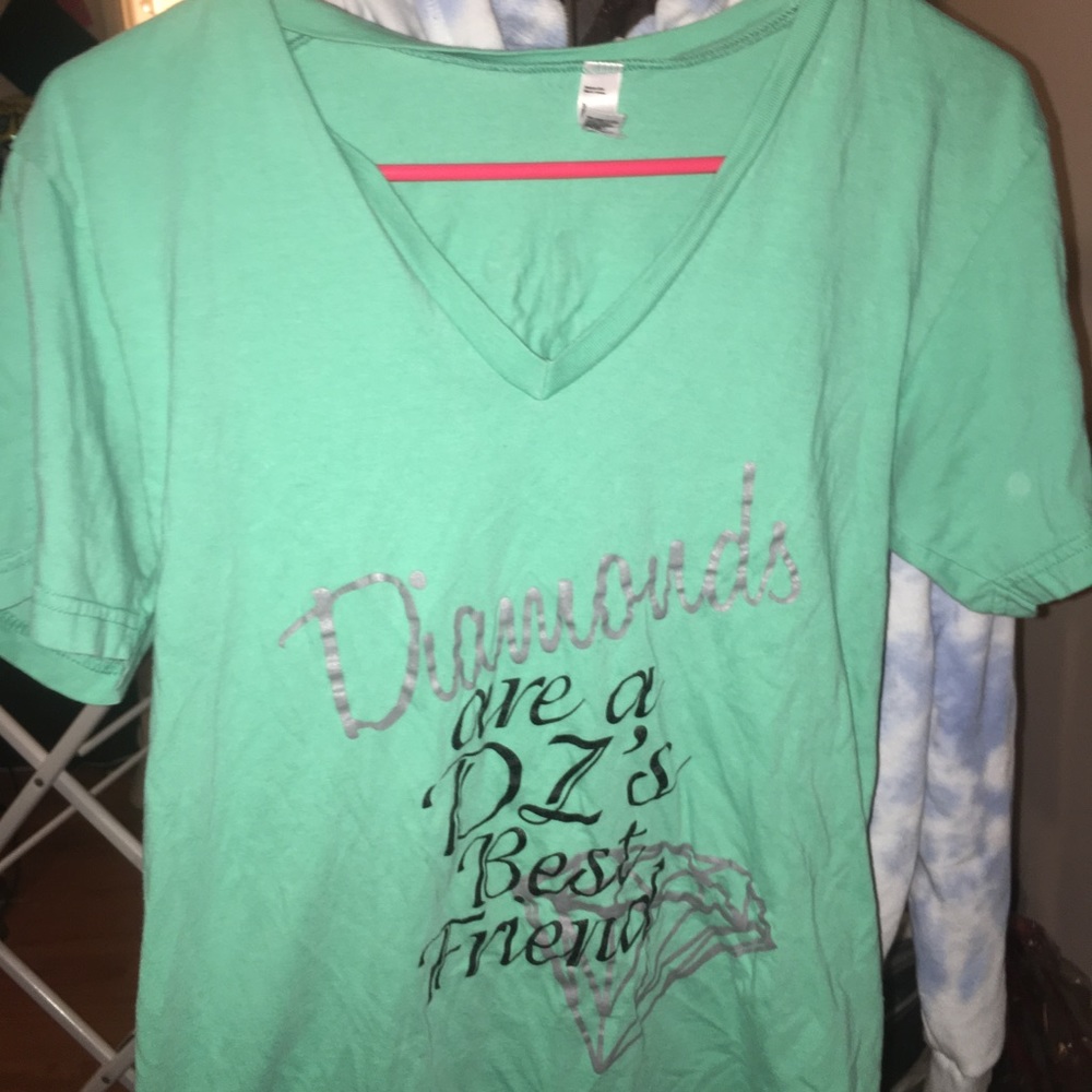 delta zeta top